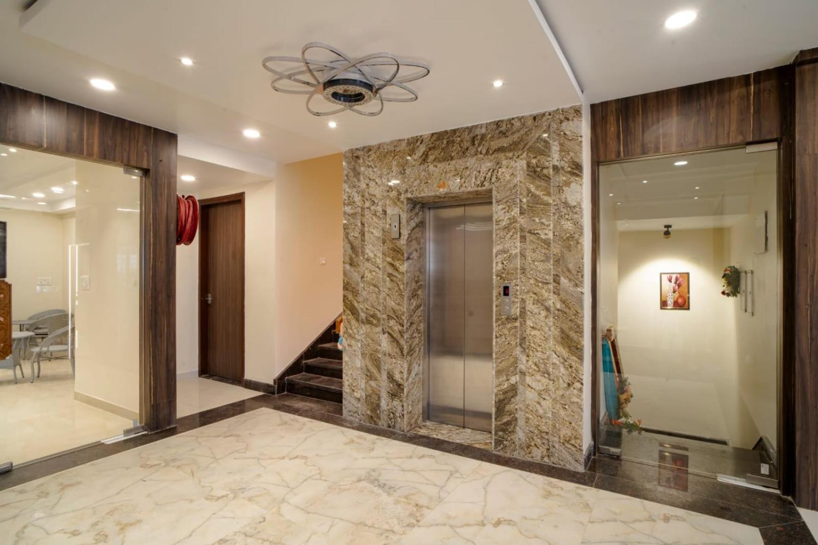 Hotel Omkar International Varanasi --A Premium Luxury Hotel -- 5-Star Feel At An Affordable Price -- Exterior photo