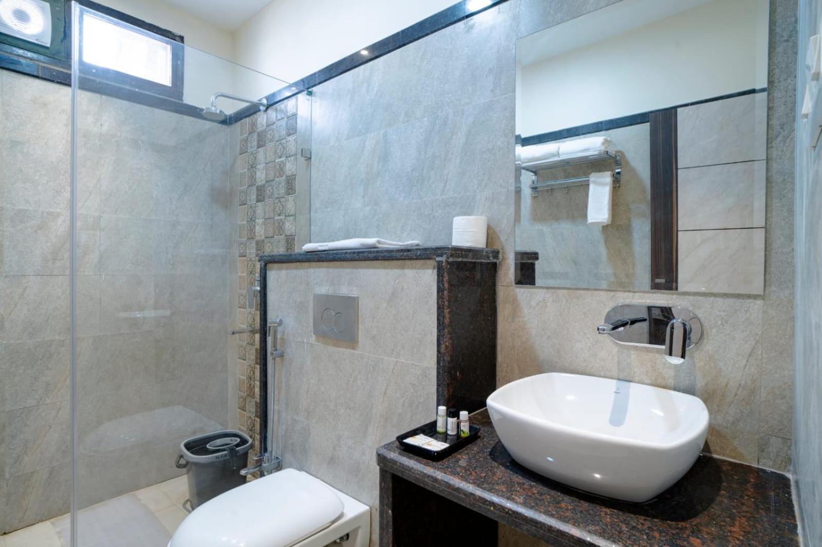 Hotel Omkar International Varanasi --A Premium Luxury Hotel -- 5-Star Feel At An Affordable Price -- Exterior photo